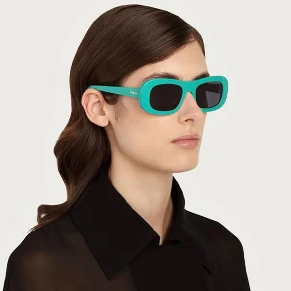 NEW!!! SALVATORE FERRAGAMO Sunglasses SF1046S 300 Authentic - Picture 1 of 13